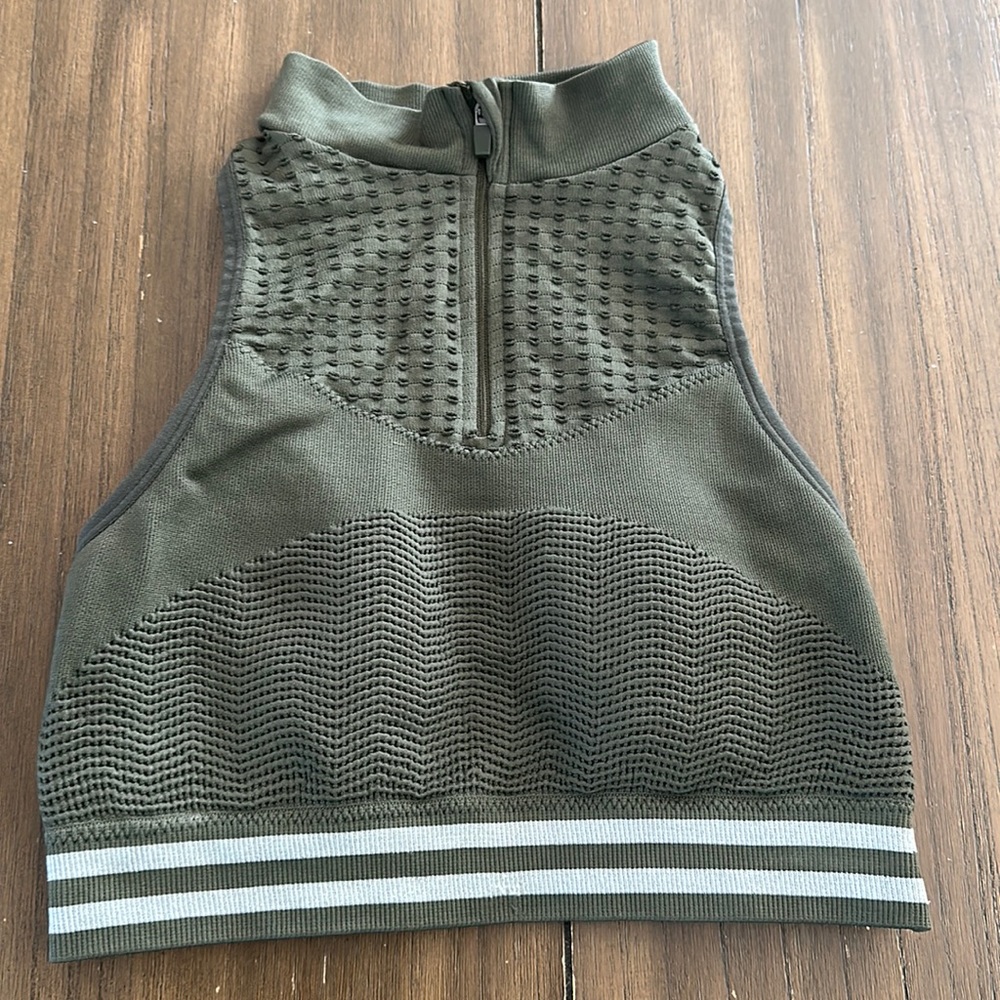 Mondetta sport bra small